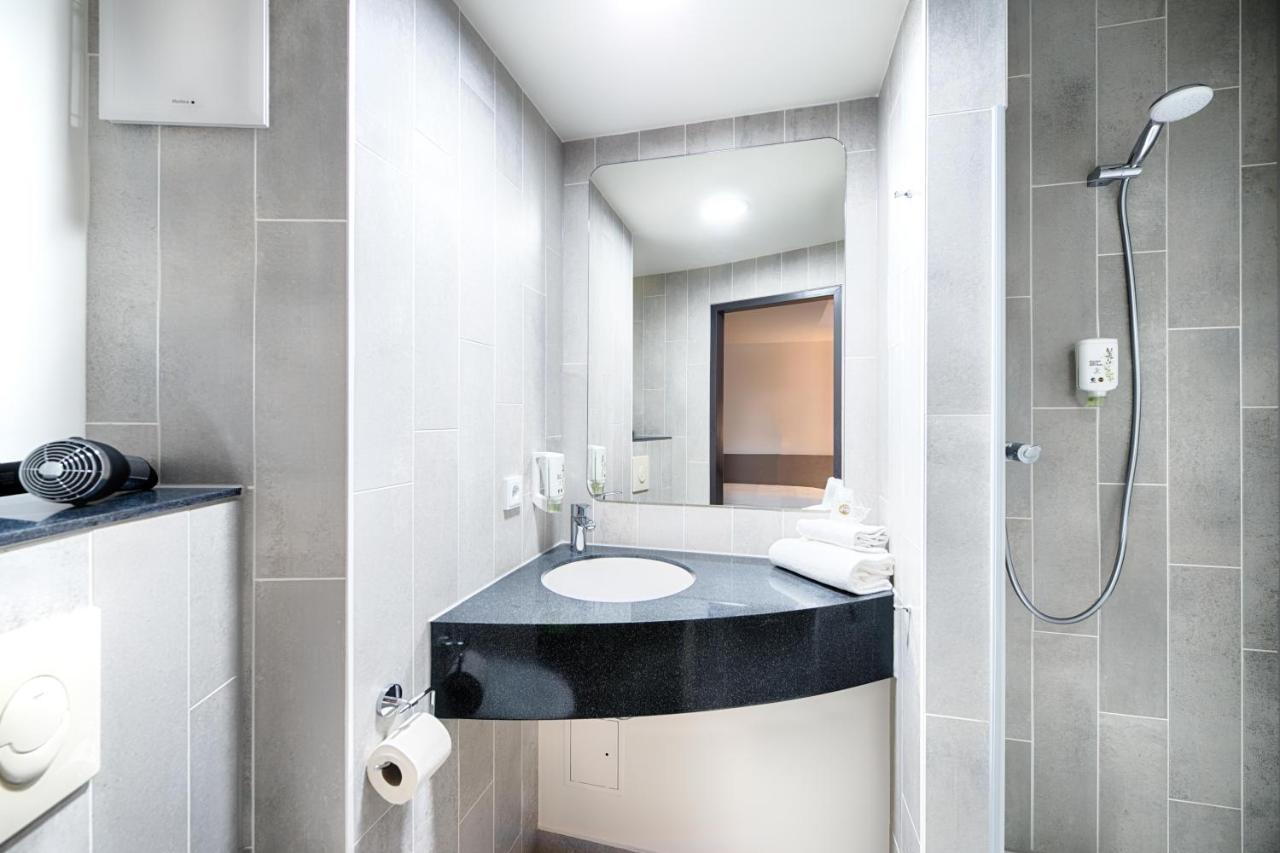 B&B Hotel Muenchen-Airport Hallbergmoos Bagian luar foto