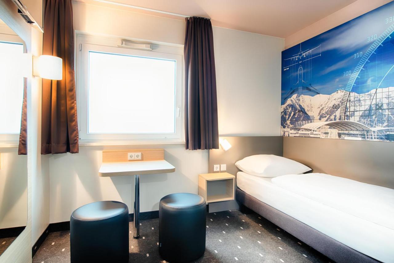B&B Hotel Muenchen-Airport Hallbergmoos Bagian luar foto